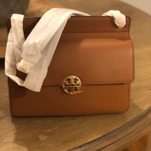 tory burch chelsea flap leather shoulder bag